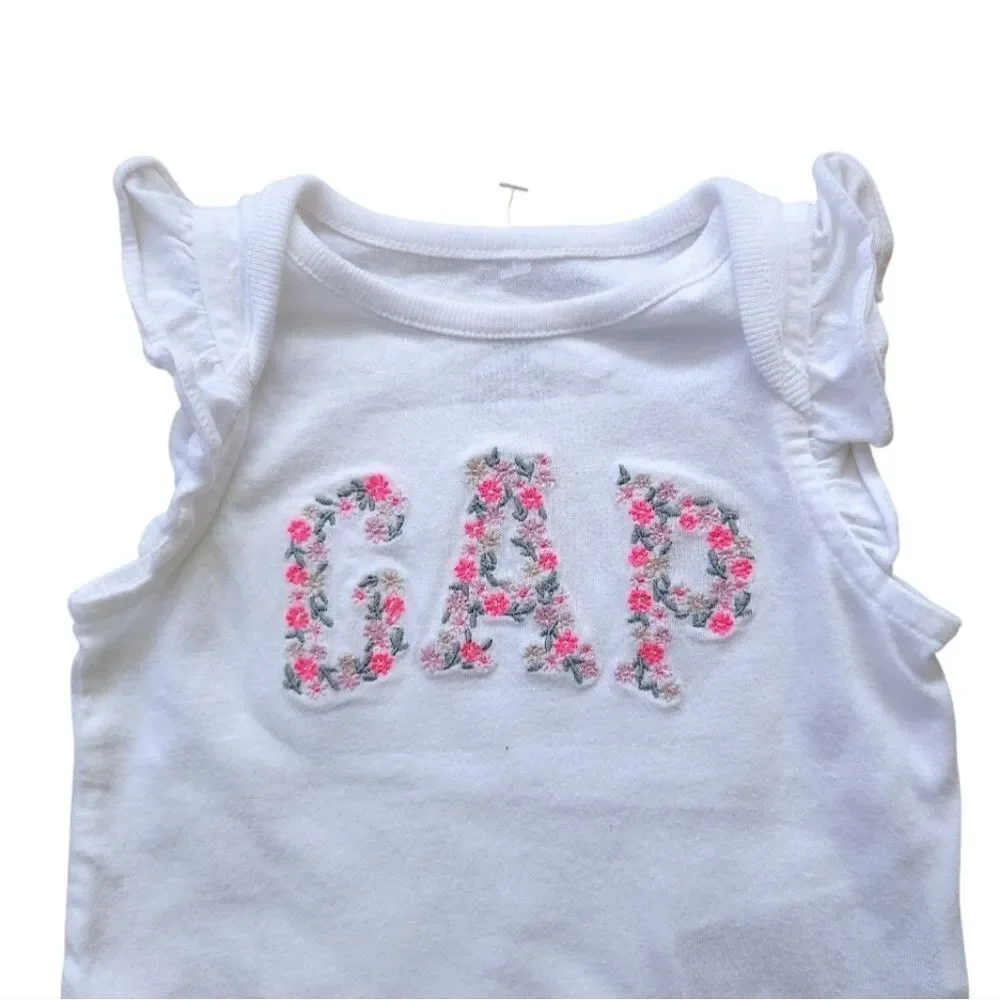 Baby Gap Girls Embroidered Logo Bodysuit 100% Organic Cotton Newborn - 3 Months - Picture 3 of 10